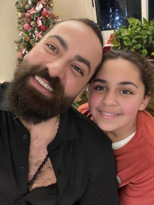 Qamar Khalaf Instagram - سنة جديدة لا نطلب منها الكثير... فقط أن تكون أوضح، وأصدق، وأرحم.
كل المحبة لكم 🤍.
.
.
.
#2026
@qamaralkhalaf
@yana.khd
