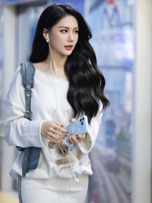 Quỳnh Hoa Bùi Instagram - Trộm vía mạng 2G trend nào cũng đu nhưng được cái … Trễ 😌