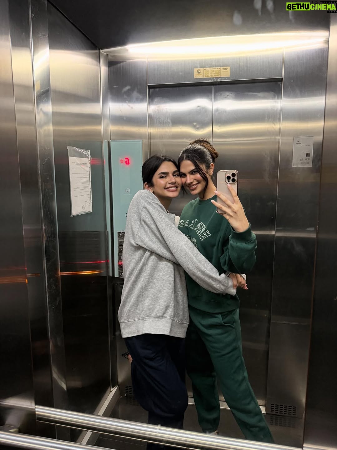 Rachel Gupta - 74.1K Likes - “Promise to be dazzling”