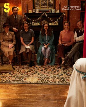 Rachel Shenton Instagram - First look at the Christmas Special 👀 Series 6 of All Creatures gave us so much, but 2025 wouldn’t be complete without a festive treat 🎄 Get ready for the ultimate Christmas Eve cosy ❤️
 
All Creatures Great and Small. 24th December, 9pm. Watch | Stream on 5
#allcreaturesgreatandsmall #acgas #allcreatures