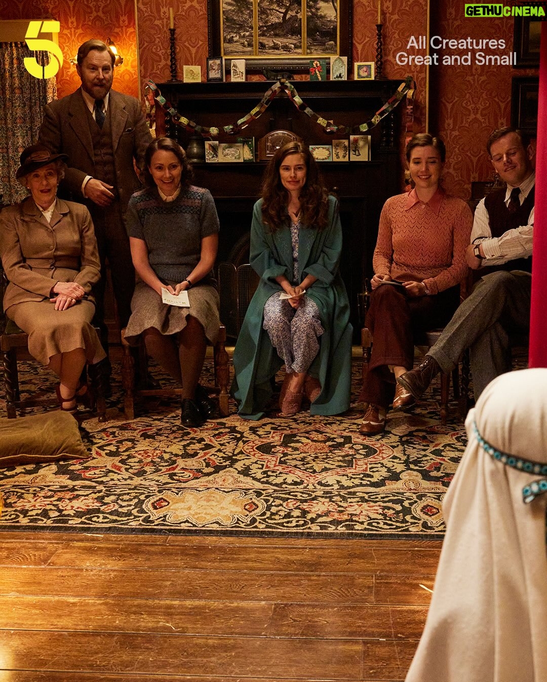 Rachel Shenton - 5.9K Likes - First look at the Christmas Special 👀 Series 6 of All Creatures gave us so much, but 2025 wouldn’t be complete without a festive treat 🎄 Get ready for the ultimate Christmas Eve cosy ❤️
 
All Creatures Great and Small. 24th December, 9pm. Watch | Stream on 5
#allcreaturesgreatandsmall #acgas #allcreatures