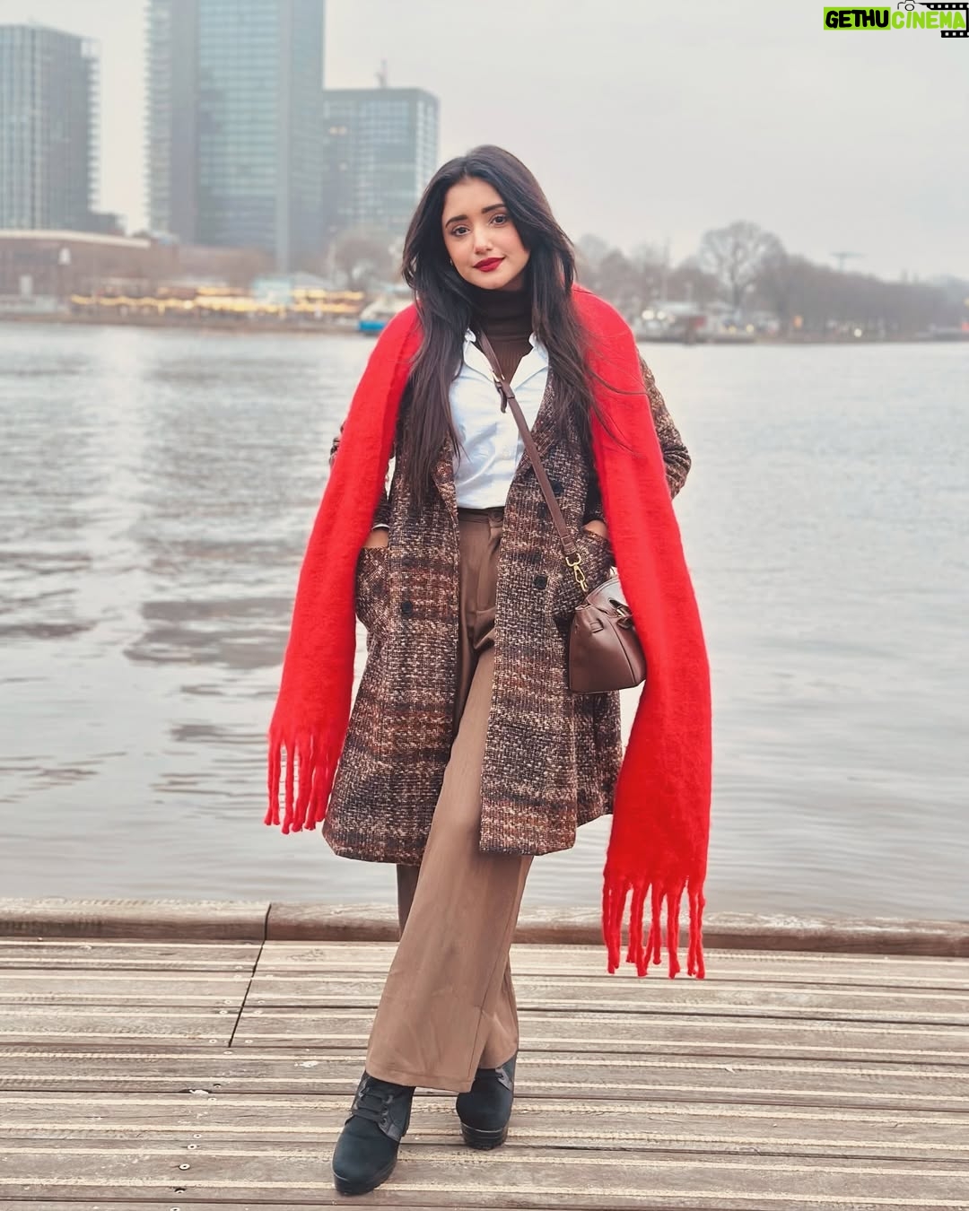 Rachi Sharma - 64.8K Likes - soft love 
Wearing @savana