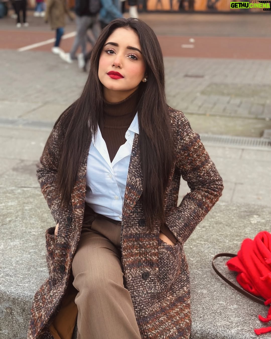 Rachi Sharma - 64.8K Likes - soft love 
Wearing @savana