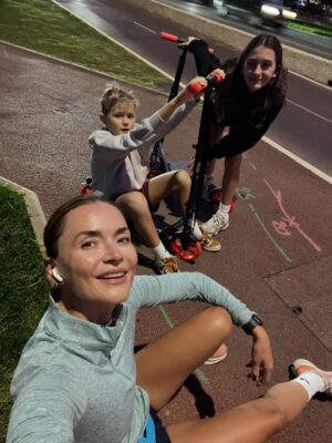 Radka Třeštíková Instagram - hezkej půl rok to byl a teď nastupuje tvrdá realita, milé děti!