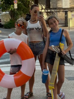 Radka Třeštíková Instagram - hezkej půl rok to byl a teď nastupuje tvrdá realita, milé děti!