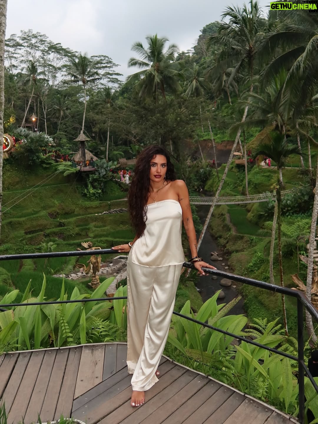 Raghda - 115.9K Likes - Favorite place on earth BALI📍🥺
🌴🌊🌳🪸🍃