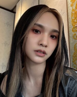 Rainie Yang Instagram - 分享一些未發佈的生活碎片
祝大家生活愉快🥰
#生活碎片