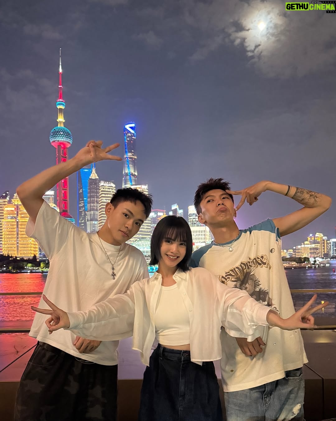 Rainie Yang - 21K Likes - 分享一些未發佈的生活碎片
祝大家生活愉快🥰

#生活碎片