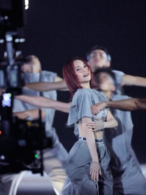 Rainie Yang Instagram - 一些Yes, but?的瞬間📷
#yesbut #花絮照