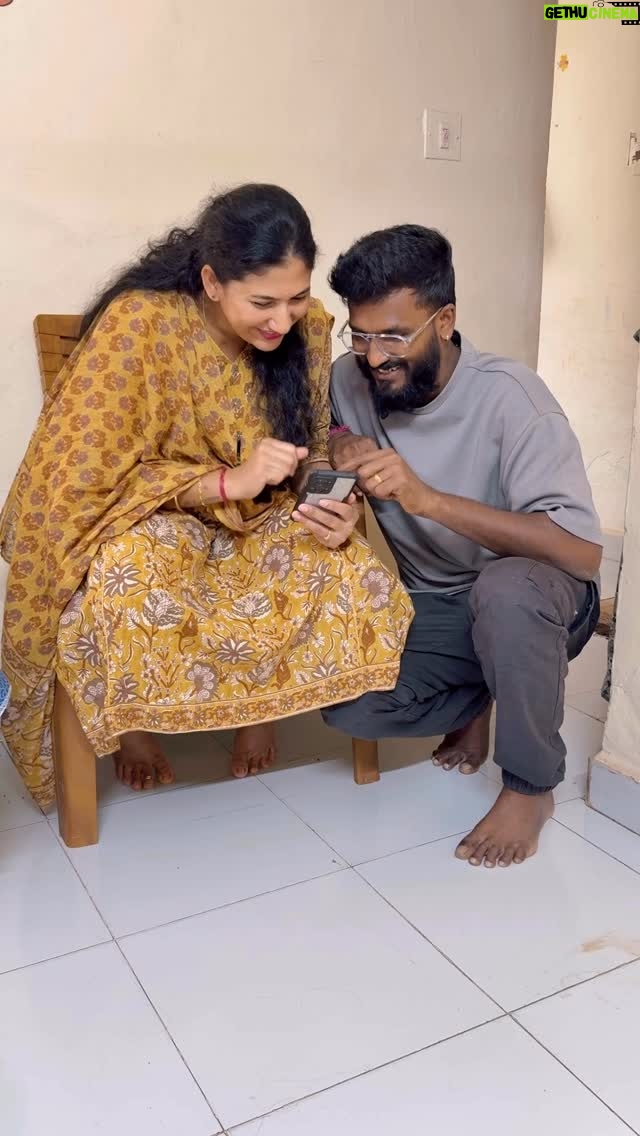 Rajani Shashikumar - 24.3K Likes - ಮದುವೆಗೆ ಬೇಕಾದ ಎಲ್ಲವೂ ರೆಡಿಯಾಗಿದ್ರೆ, ಈಗ ಸಂಗಾತಿಯನ್ನು ಹುಡುಕೋದು ಸುಲಭ. 🤪😇

Download #Jodii app now to find your partner.

#Ad #JodiiKannada #RajaniShashi #Matrimony #FindingPartner #Marriage

#kannada #insta #reels #keepsupporting