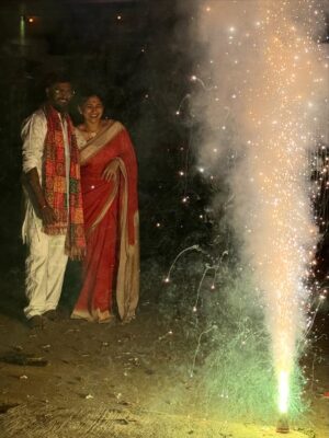 Rajani Shashikumar Instagram - ಸಮಸ್ತ ನಾಡಿನ ಜನತೆಗೆ ಬೆಳಕಿನ ಹಬ್ಬ ದೀಪಾವಳಿಯ ಶುಭಾಶಯಗಳು ✨💥

#kannada #insta #reels #keepsupporting