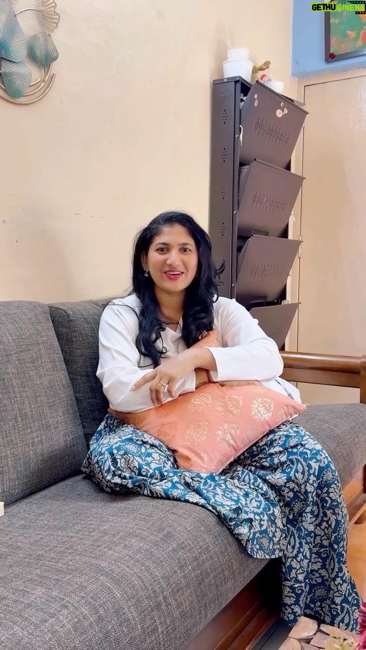 Rajani Shashikumar - 53.5K Likes - Henmaklu ondh sala akondidh saree ne ennondh sala akololla anthadralli navu janma janmakku evrne madve agbekanthe 😆😜…

#kannada #insta #reels #keepsupporting