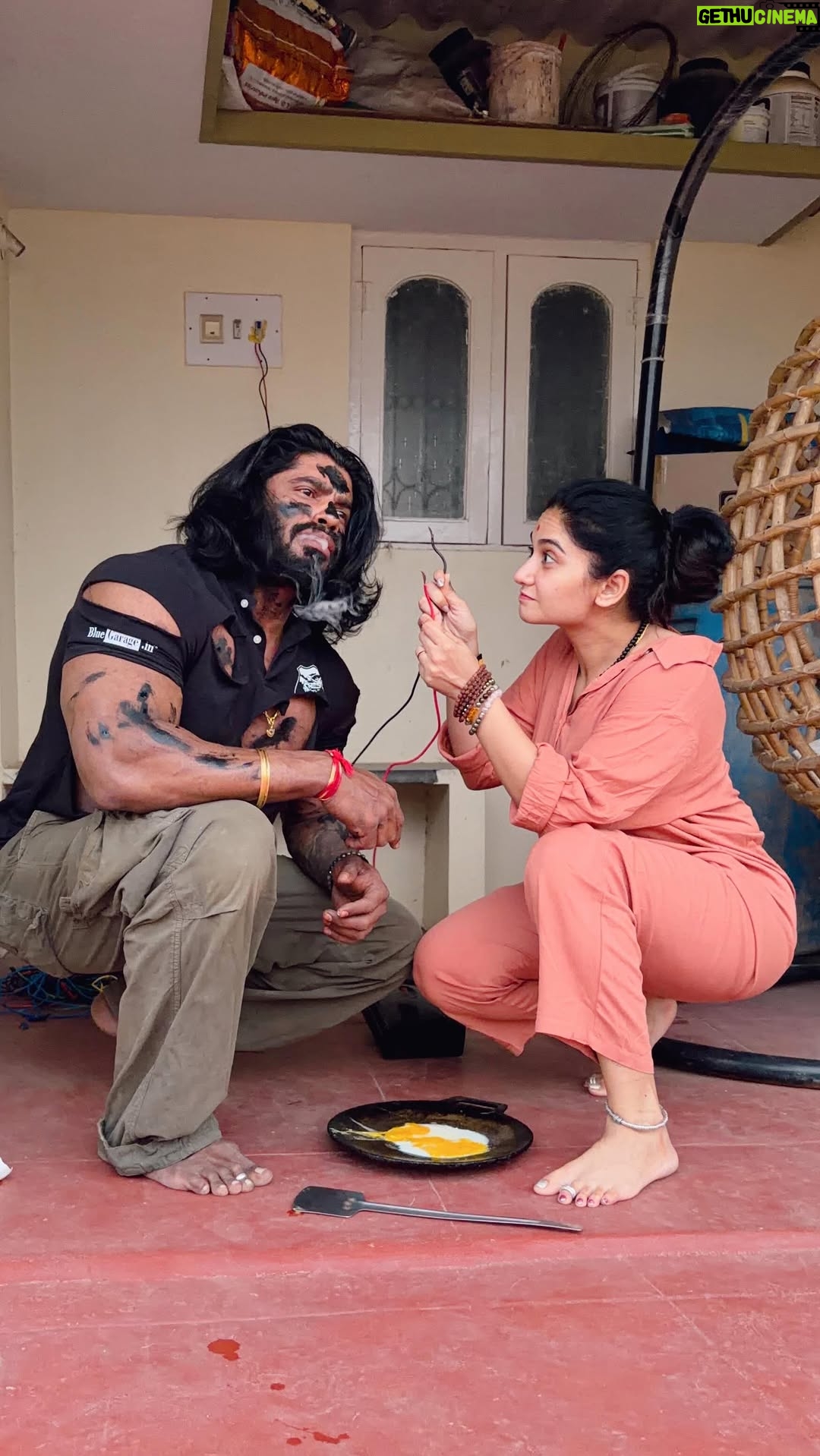 Rajini - 22.2K Likes - Electronic engineering ಕಥೆ 😆😝😂🤪…
.
.
.
.
#comedyvideos #comedy #instalike #instagood #funny #comedycouple #fun #reels #explore #laugh #keepsmiling #laughing