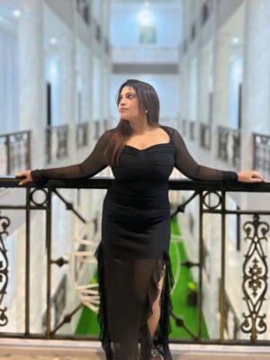 Rajini Lakshmish Instagram - My aura is my true luxury ✨🧿
Vietnam diaries✨
#pictureoftheday #blackdresscode⚫️