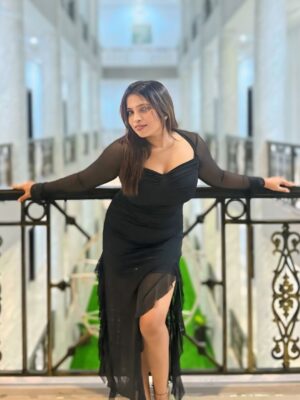 Rajini Lakshmish Instagram - My aura is my true luxury ✨🧿
Vietnam diaries✨
#pictureoftheday #blackdresscode⚫️