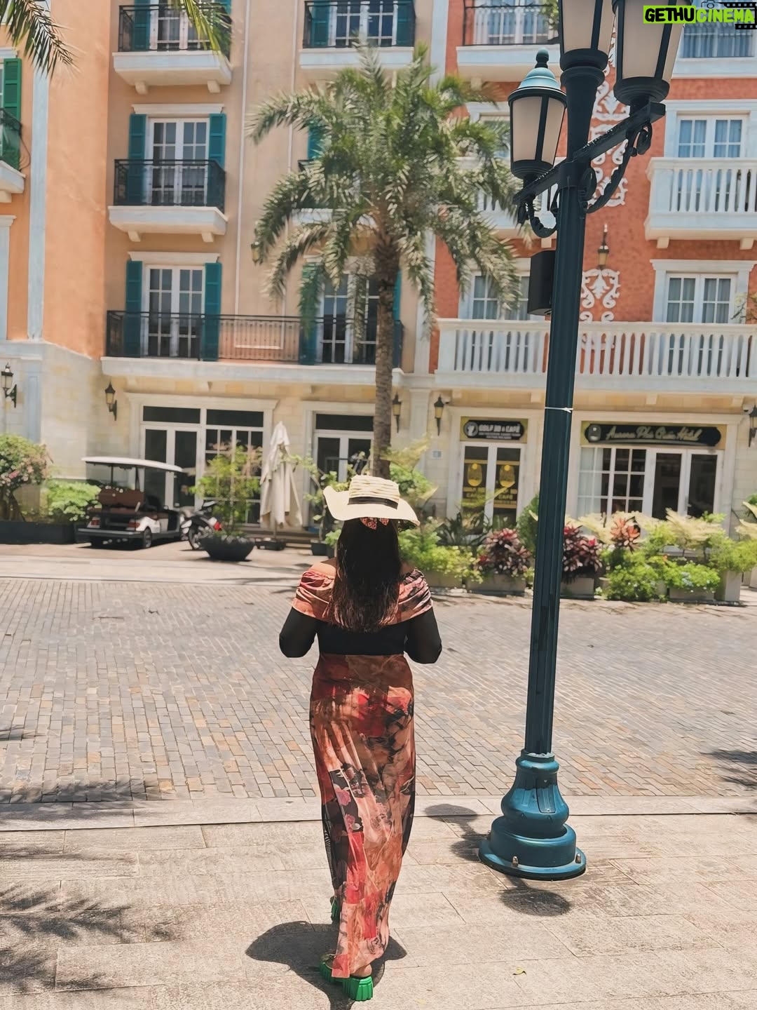 Rajini Lakshmish - 2.9K Likes - Pho -Quoc island 🏝️ Vietnam diaries ✨

Outfit @savana 

#vacationmode #vietnam #phuquocisland #photos