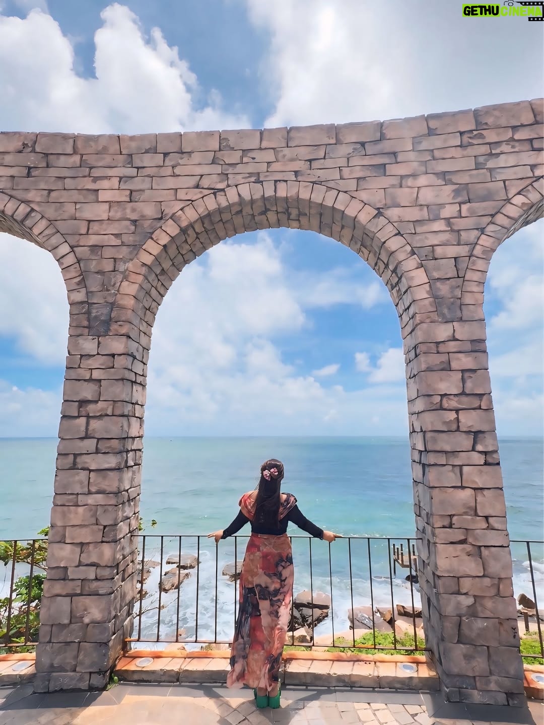 Rajini Lakshmish - 2.9K Likes - Pho -Quoc island 🏝️ Vietnam diaries ✨

Outfit @savana 

#vacationmode #vietnam #phuquocisland #photos