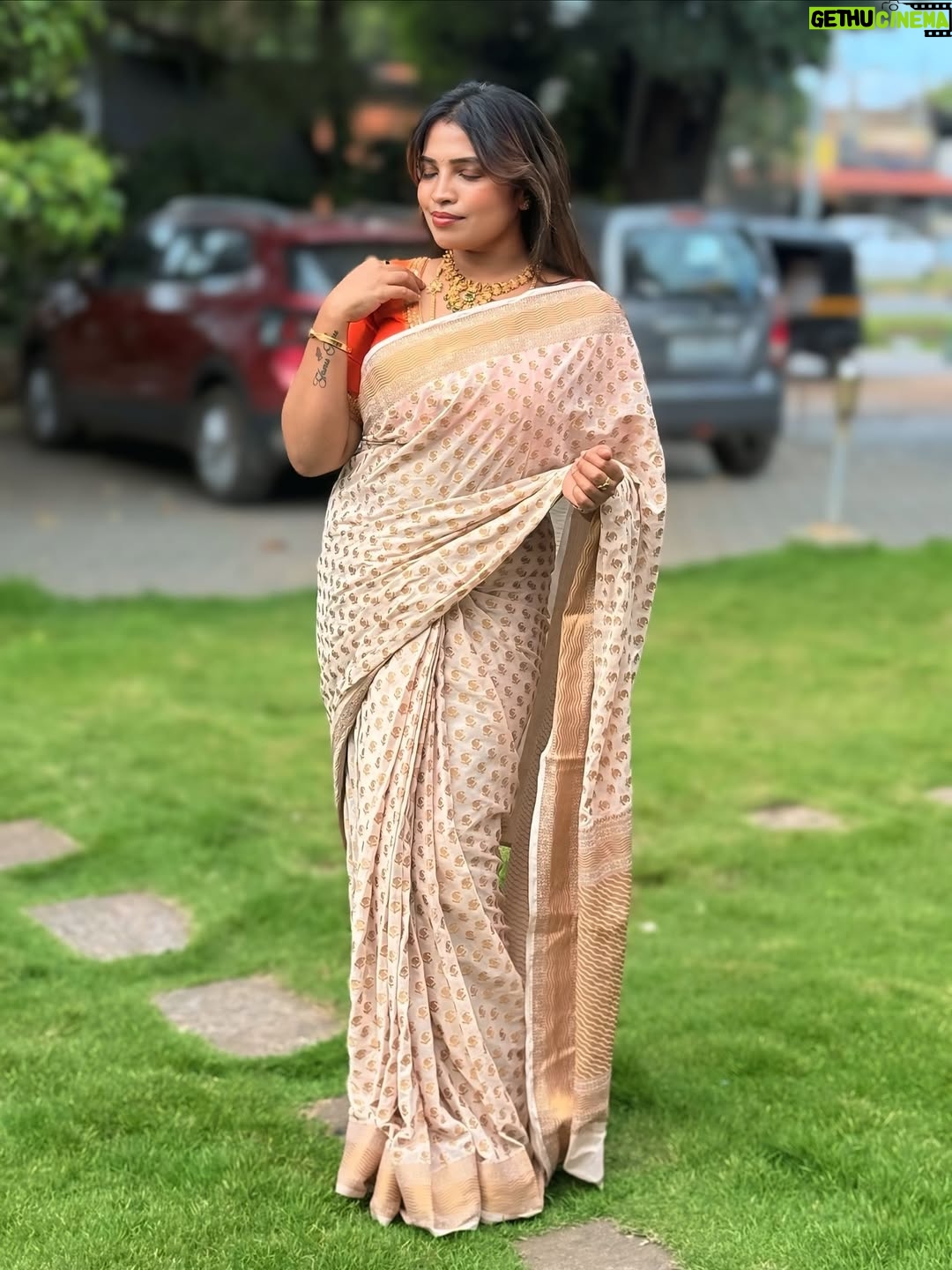 Rajini Lakshmish - 4.6K Likes - 