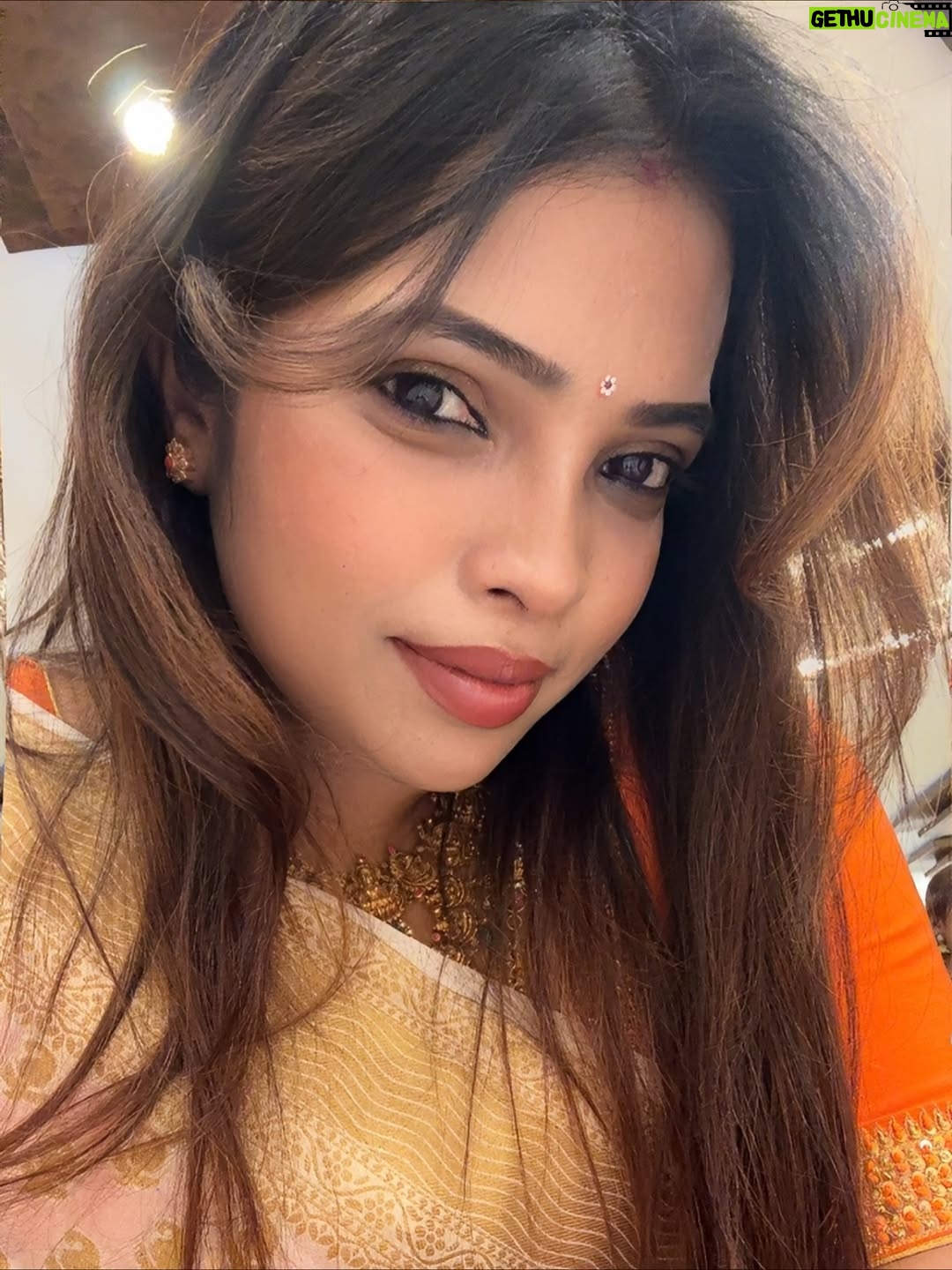 Rajini Lakshmish - 4.6K Likes - 