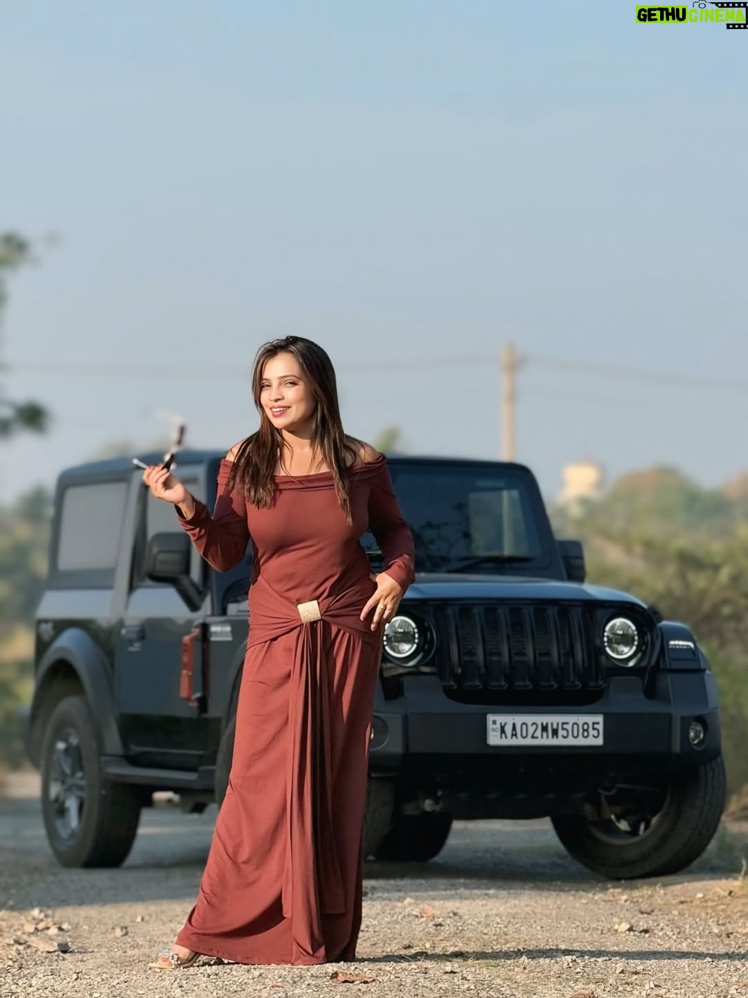 Rajini Lakshmish - 6K Likes - Too rock to age 🔥