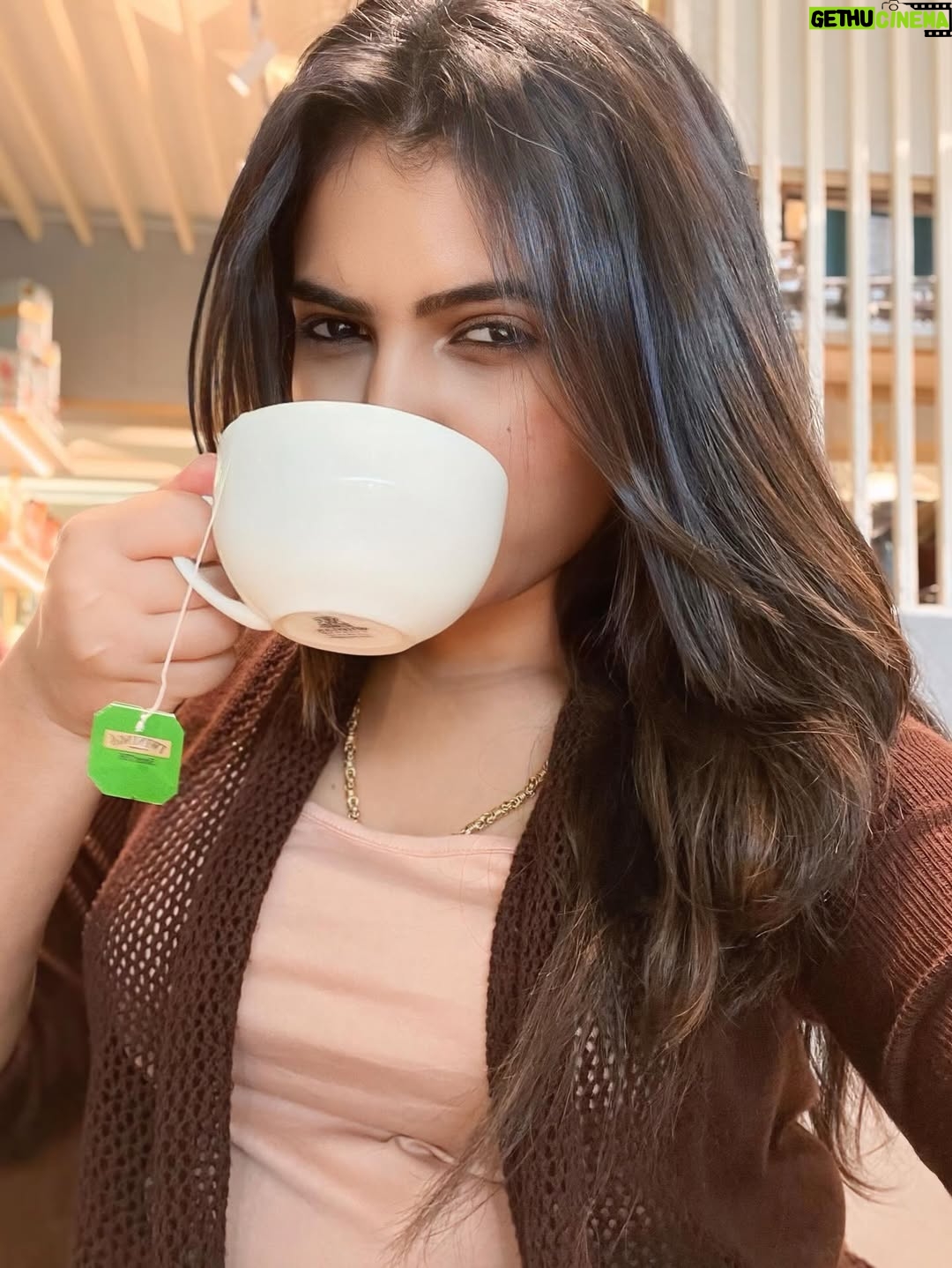 Rajini Lakshmish - 18.2K Likes - 🤪