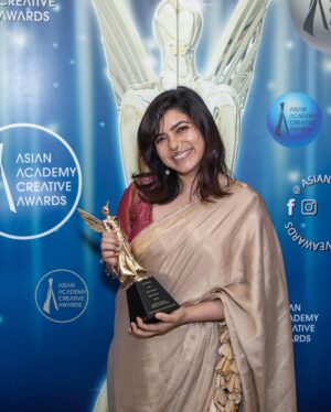 Rajshri Deshpande Instagram - In 2023, I received the National Best Actress Award for my performance as Neelam Krishnamoorty in @netflix_in’s #TrialByFire—and I can still feel that fire burning in my heart. That sacred moment on the @asianacademycreativeawards stage ignited my dreams and inspired me to pour even more of my soul into my work.
Today, my heart overflows with joy as I stand on this stage beside my dear friend and extraordinary actor from India, @nowitsabhi, to celebrate the nation’s finest actor and actress.
What an indescribable honor to be here at the Asian Academy Creative Awards, presenting these life-changing accolades. Dearest Fiona and Michael, from the depths of my heart, thank you for weaving me into this beautiful tapestry of dreams and triumphs. I’m proud to be part of the @asianacademycreativeawards family.
Huge congratulations to the #BlackWarrant team for all your awards—I felt so proud to be a small part of it, and holding @tanyachhabria’s award for Best Editor filled me with even greater pride.
@priyankaraajiv, thank you for draping me in this gorgeous saree that makes me feel like a queen. My dear @pavleen_gujral, I love you and your beautiful jewellery from @dazzle_.up. 
And to my beloved mother’s precious nose ring, which I carry in my heart forever.