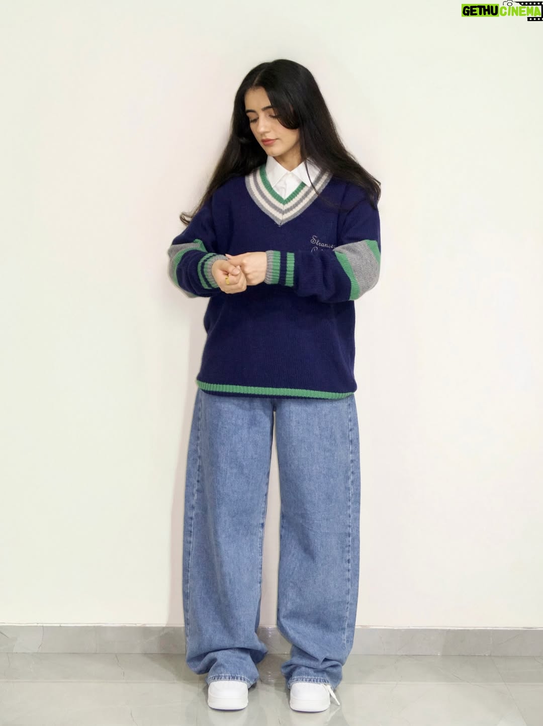 Ramy - 18.4K Likes - Lowkey missing hawkins already 🥲🍿

Outfit from @benetton_india

#strangerthings