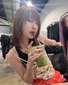 Actress Ran Wei HD Photos and Wallpapers July 2025