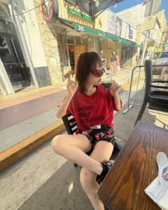 Actress Ran Wei HD Photos and Wallpapers August 2025