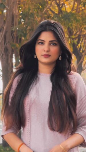 Rashi Khairwar Instagram - Kuch log samajhne layak nahi, ignore karne layak hote hain.😎😏..
#viral #trending #explore #love #rashikhairwar