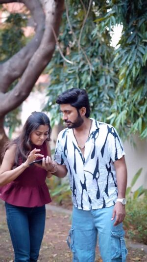 Rashmi Gupta Instagram - Raddi ke bhav samjhega 💔
.
.
#shayari #contentcreator #quotesdaily #couplevideos #rashmiguptaa09