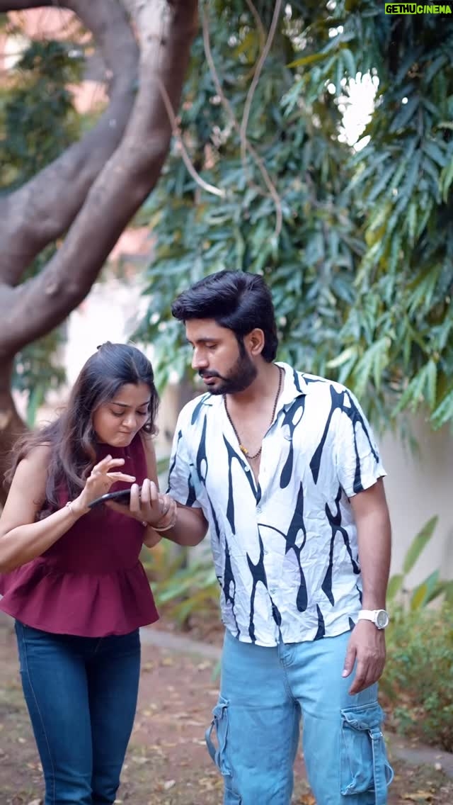 Rashmi Gupta - 12.6K Likes - Raddi ke bhav samjhega 💔
.
.
#shayari #contentcreator #quotesdaily #couplevideos #rashmiguptaa09
