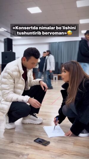 Rayhon Instagram - Konsertdan nimalarni kutyapsiz? O‘z his-tuyg‘ularingiz va taassurotlaringiz bilan bo‘lishsangiz juda xursand bo‘lardim. Sizning fikringiz men uchun juda-juda muhim.
@boburzokirovich 😀😀