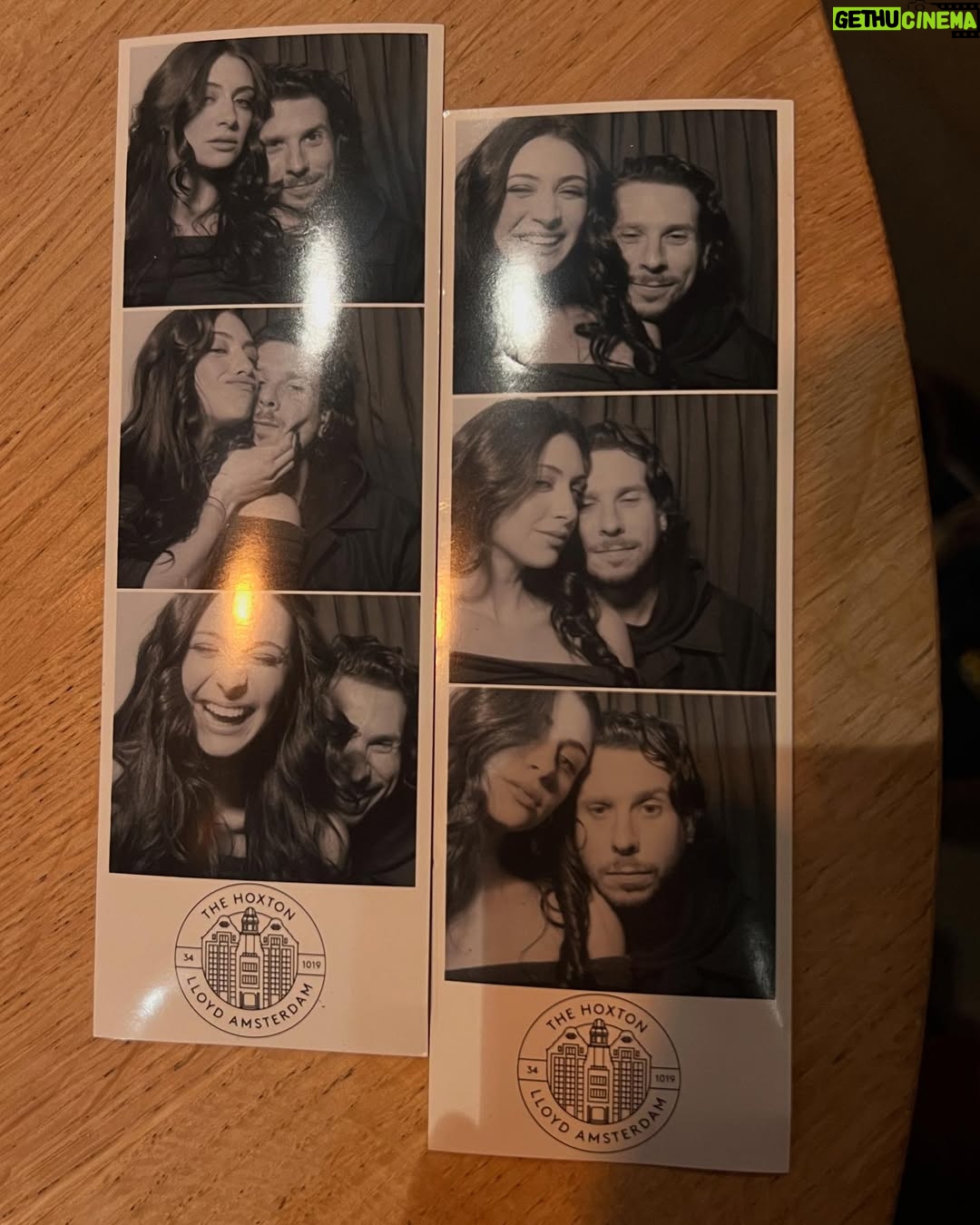 Rébecca Benhamour - 4.2K Likes - un week-end sans weed à amsterdam