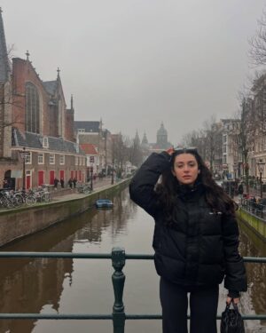 Rébecca Benhamour Instagram - un week-end sans weed à amsterdam