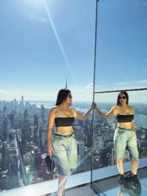Rebecca Ghaderi Instagram - @summit 🌆🌉