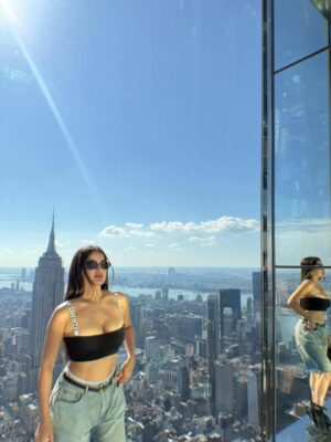 Rebecca Ghaderi Instagram - @summit 🌆🌉