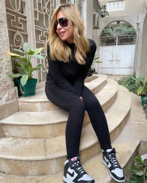 Reem El Baroudy Instagram - Free like a bird 🕊
 #nomakeup #nofilter #nolimits
