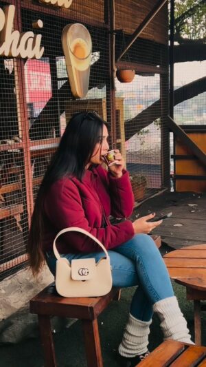 Reena Khan Instagram - ❤️🩹.. @official___reenakhan__987