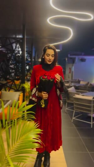 Reena Khan Instagram - 🔥🥀.. @official___reenakhan__987