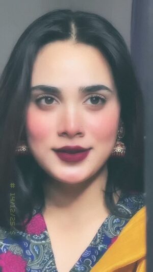 Reena Khan Instagram - ❤️🥀… @official___reenakhan__987
