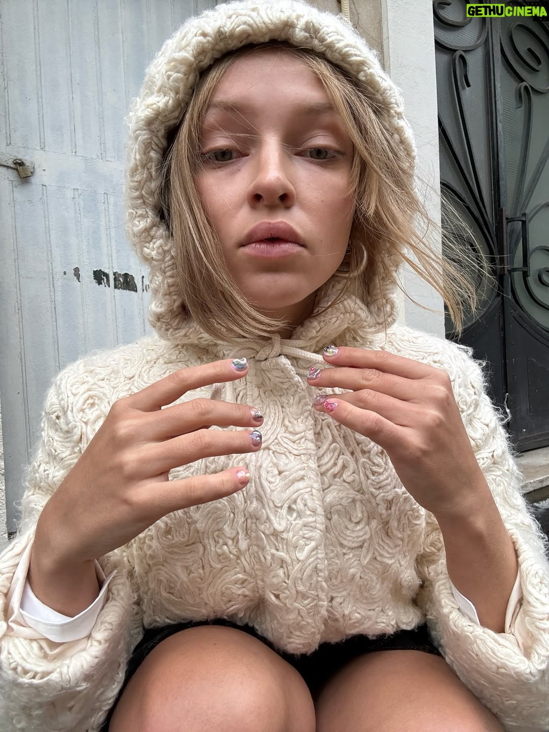 Regina Anikiy - 12.9K Likes - Fell off the bike, leaking glitters 🪄