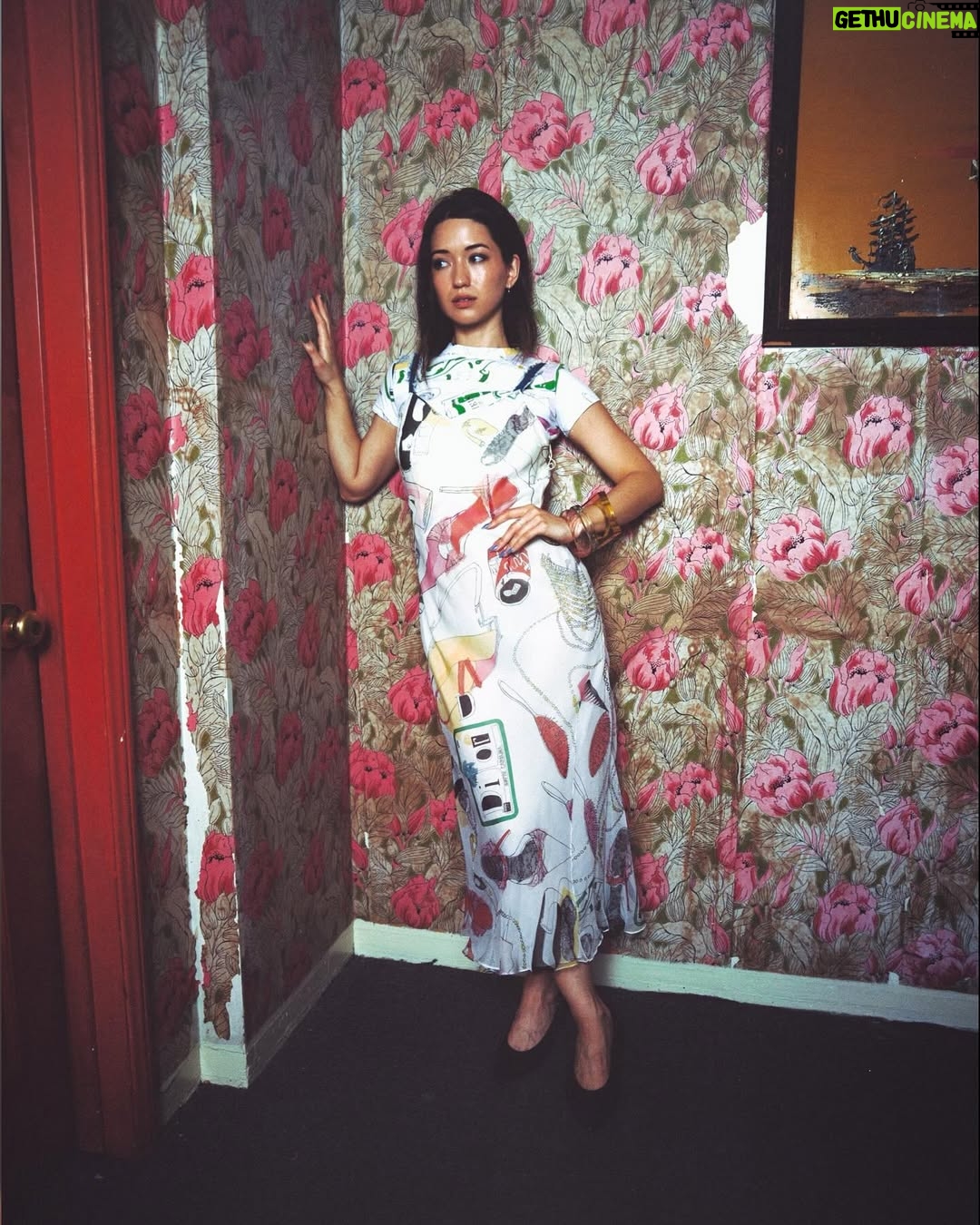 Reina Hardesty - 10.4K Likes - @folie.magazine thank you 🪽
@selashiloni 
@mandymariko