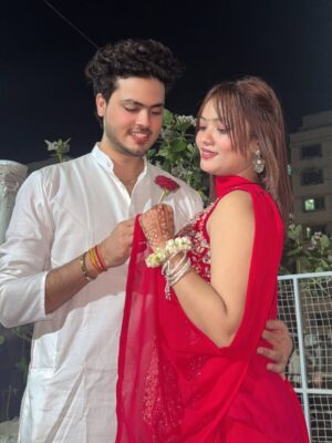 Rekha Khatri Instagram - Kese lgta haaa sath me ham donoā¤ļøš„°