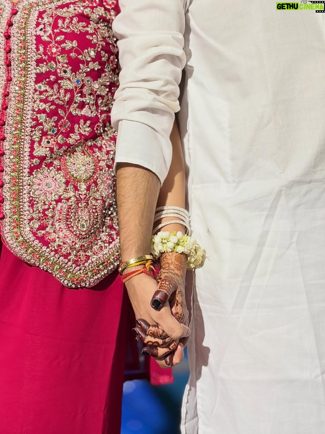 Rekha Khatri - 326.6K Likes - Kese lgta haaa sath me ham dono❤️🥰