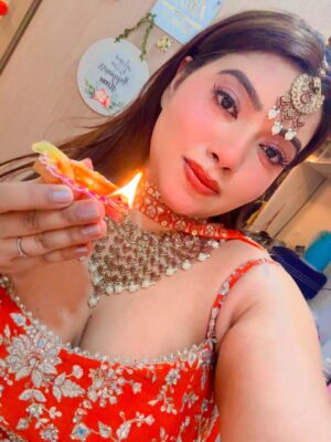 Rekha Mona Instagram - Diya 🪔 lights sweets chocolate nd Diwali outfit  recived lots of wishes nd love Thnku so much Aur happy Diwali 🥰. #outfitoftoday #diwalidiyas #gratitude #love