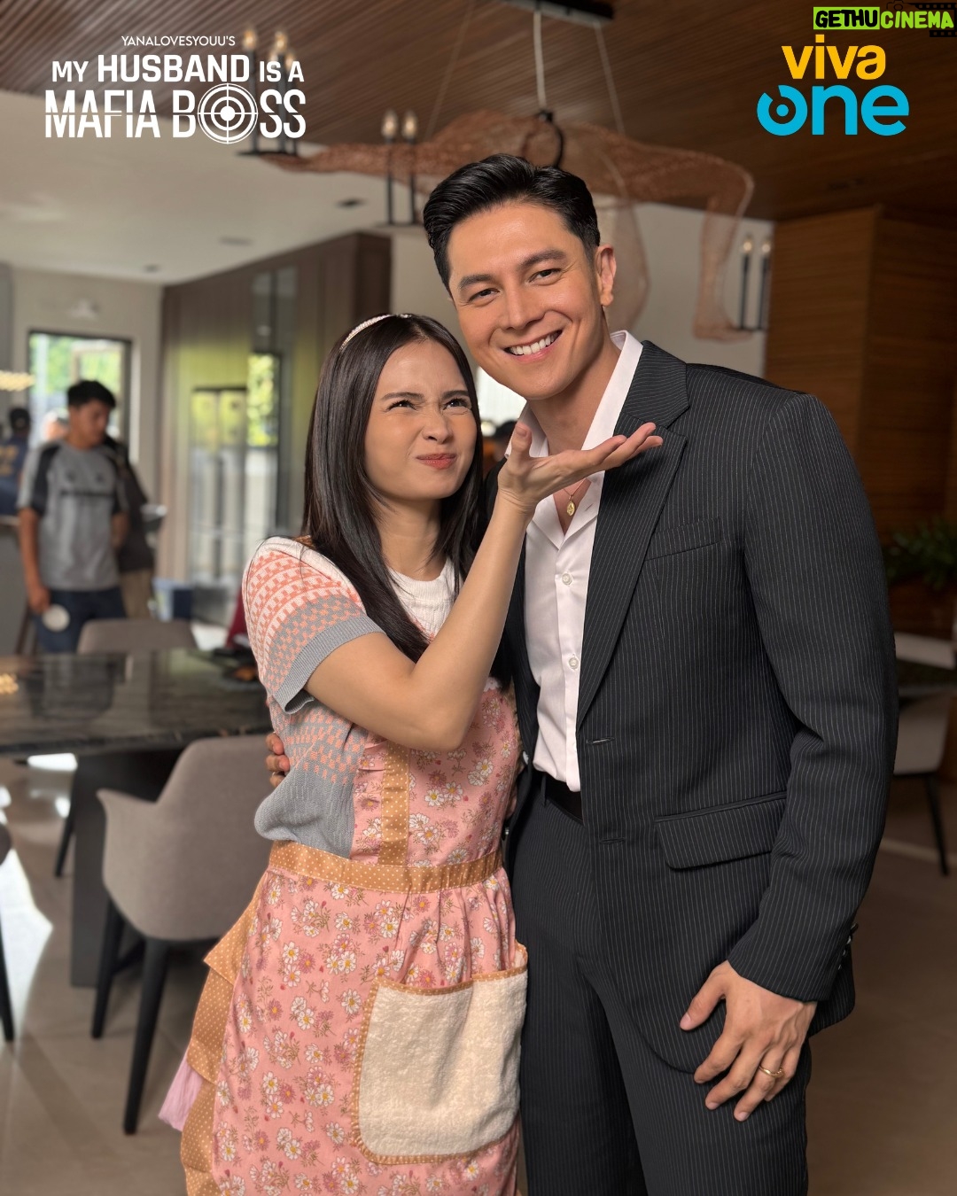 Rhen Escano - 15.7K Likes - 1st Day of Shoot nina Dong and Wife! 🩷
Sino excited sa mga eksena nila? ☕

‘My Husband Is a Mafia Boss’ soon on Viva One.

#MyHusbandIsAMafiaBoss #StudioViva #VivaOne