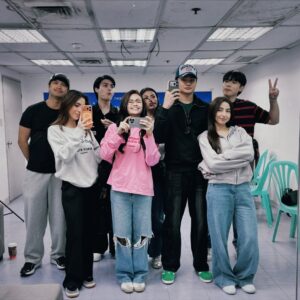 Rhen Escano Instagram - Para kay ate Yana 🪽 Para sa lahat ng nagmahal sa librong ‘to.
Para sa lahat ng ginawang parte ng buhay nila ang kwentong ito. Para sa lahat ng nag-manifest araw-araw para tayo ang piliin maging Aemie. 
Para sa mga supporters na naging kaibigan.
Salamat sa tiwala na binigay niyo. 
Maraming salamat sa mainit na pagtanggap sa buong cast.

Sa VIVA bosses at management,
Boss Vic, Boss Val, Boss Veronique, at Boss Vincent. 
Maraming salamat po. 
Hindi ko po ito sasayangin. 🤍

#AemieBarbie143 now signing in 🩷
PS. Grabe Jetlag. Lamig sa London. 😂

#MyHusbandIsAMafiaBoss
#MHIAMB