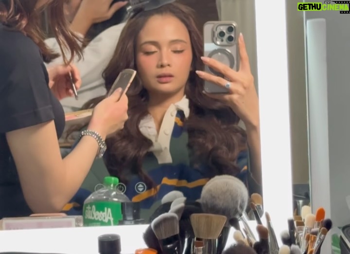 Rhen Escano - 38.7K Likes - 🐝✨