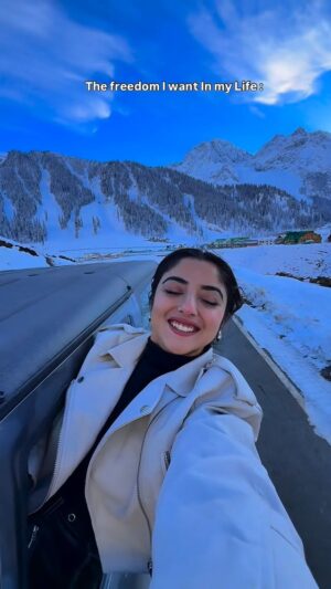Rhythempreet Kaur Instagram - Freedom toh aisi hi chahiye thi mujhe 😍 @iamrhythem